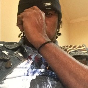 Meet your Posher, Christopher